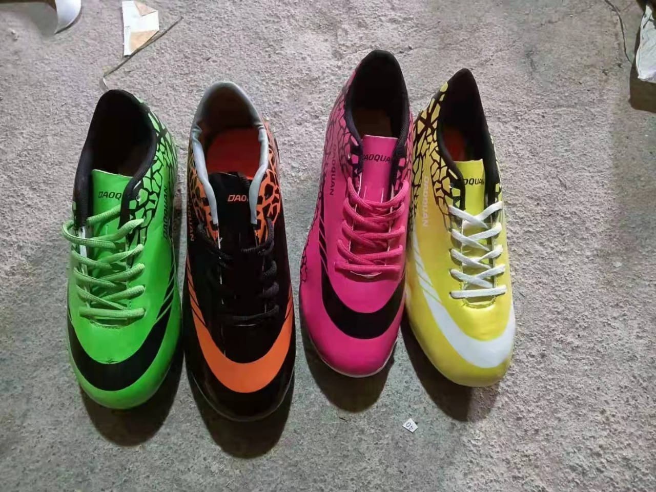 Men Football shoes 